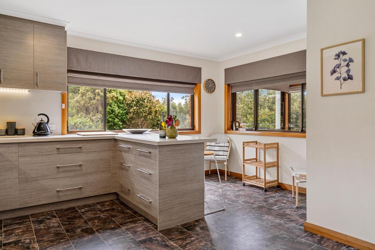 Lumeah Retreat Bruny Island Villa Adventure Bay Exterior photo
